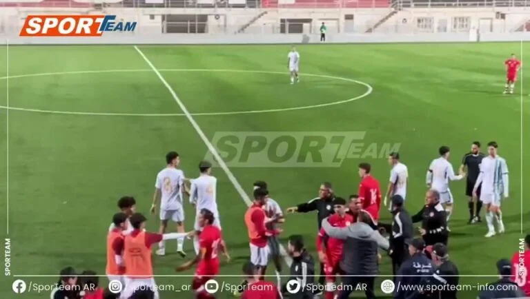 بالفيديو انتقادات واسعة لمدرب المنتخب الجزائري تحت 20 سنة بعد صفعه لاعبيه في مباراة ودية