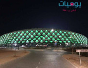 صور: معالم الإمارات ومنشآتها الرياضية تتزين باللون الأخضر السعودي