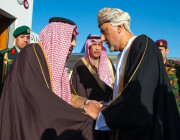 خادم الحرمين يصل إلى سلطنة عُمان لتقديم واجب العزاء في وفاة السلطان قابوس