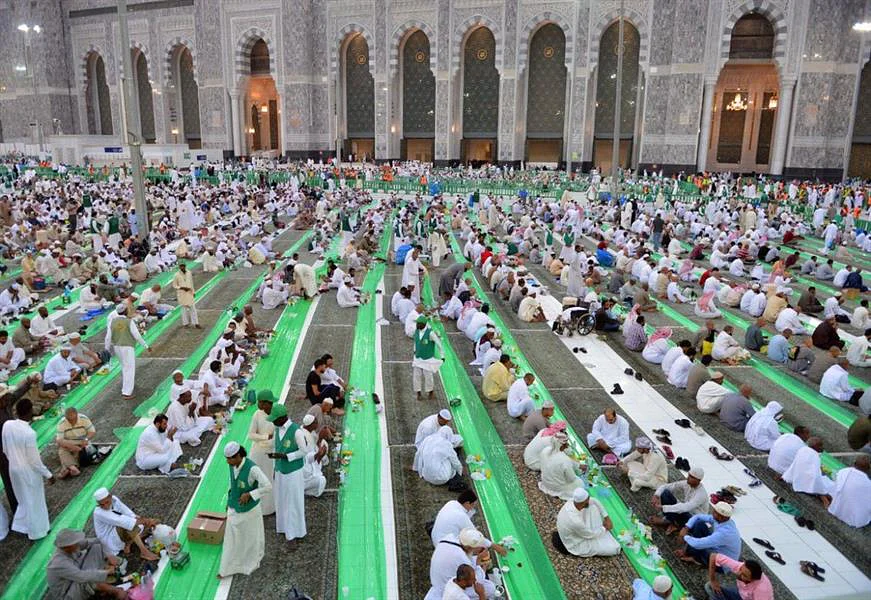 شؤون الحرمين تعلن ضوابط سفر الإفطار في المسجد الحرام خلال رمضان