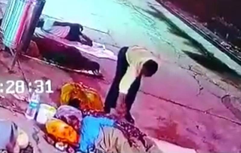 حادث مفجع على رصيف قطار بالهند