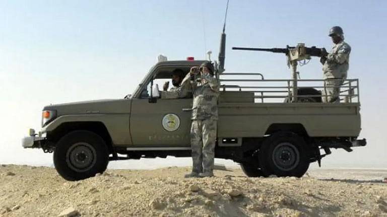 عسير.. القبض على 4 مخالفين لنظام أمن الحدود لتهريبهم 60 كيلوجراماً من “القات”